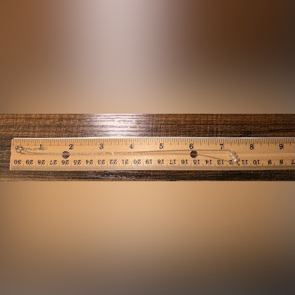 vintage yellow gold filled chain necklace with three freshwater pearl beads - Picture 3 of 3